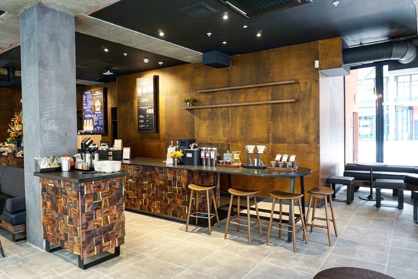 <span class="translation_missing" title="translation missing: en.meta.location_title, location_name: Starbucks Coffee, city: London">Location Title</span>