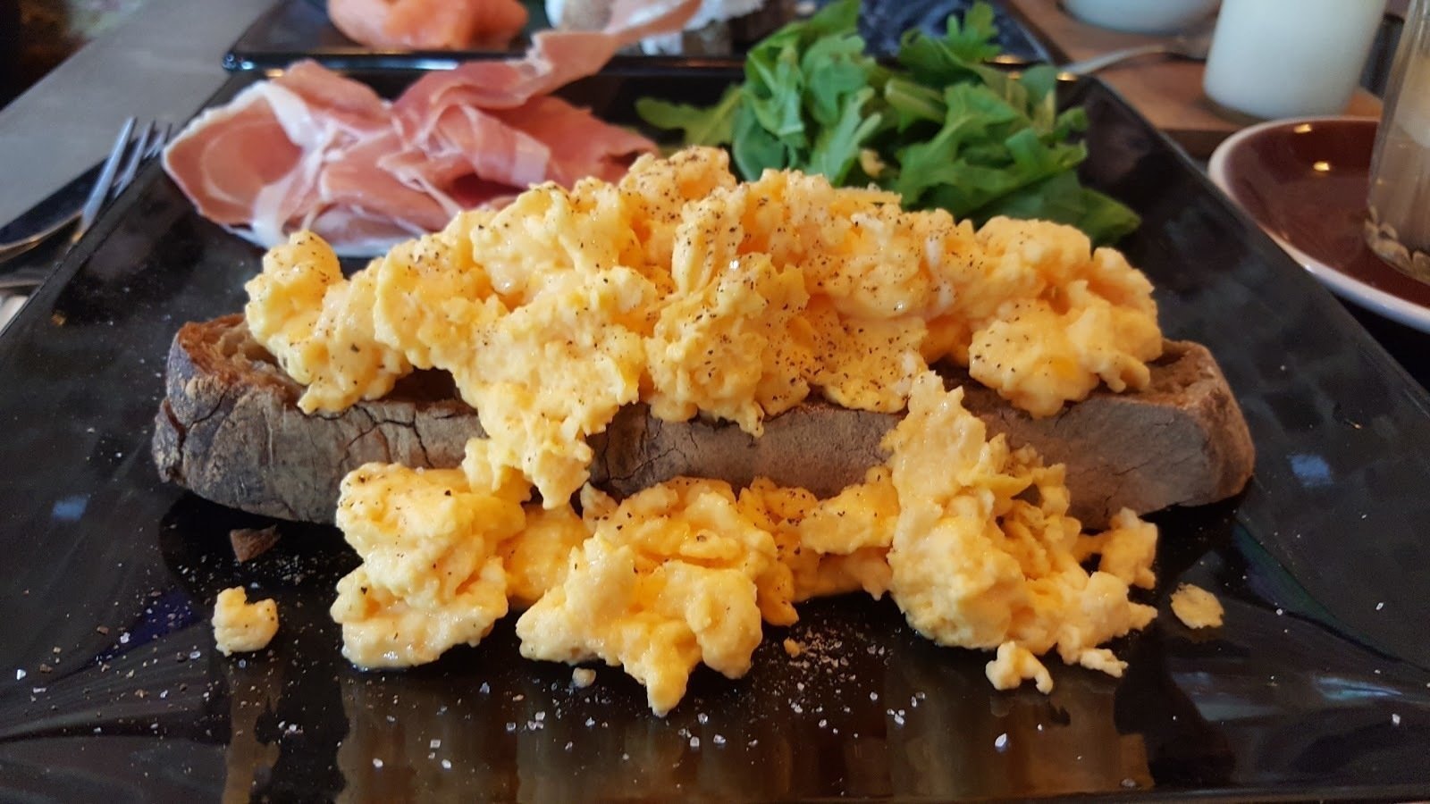 <span class="translation_missing" title="translation missing: en.meta.location_title, location_name: Tamp Coffee, city: London">Location Title</span>