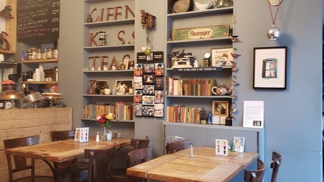 The Front Room Cafe