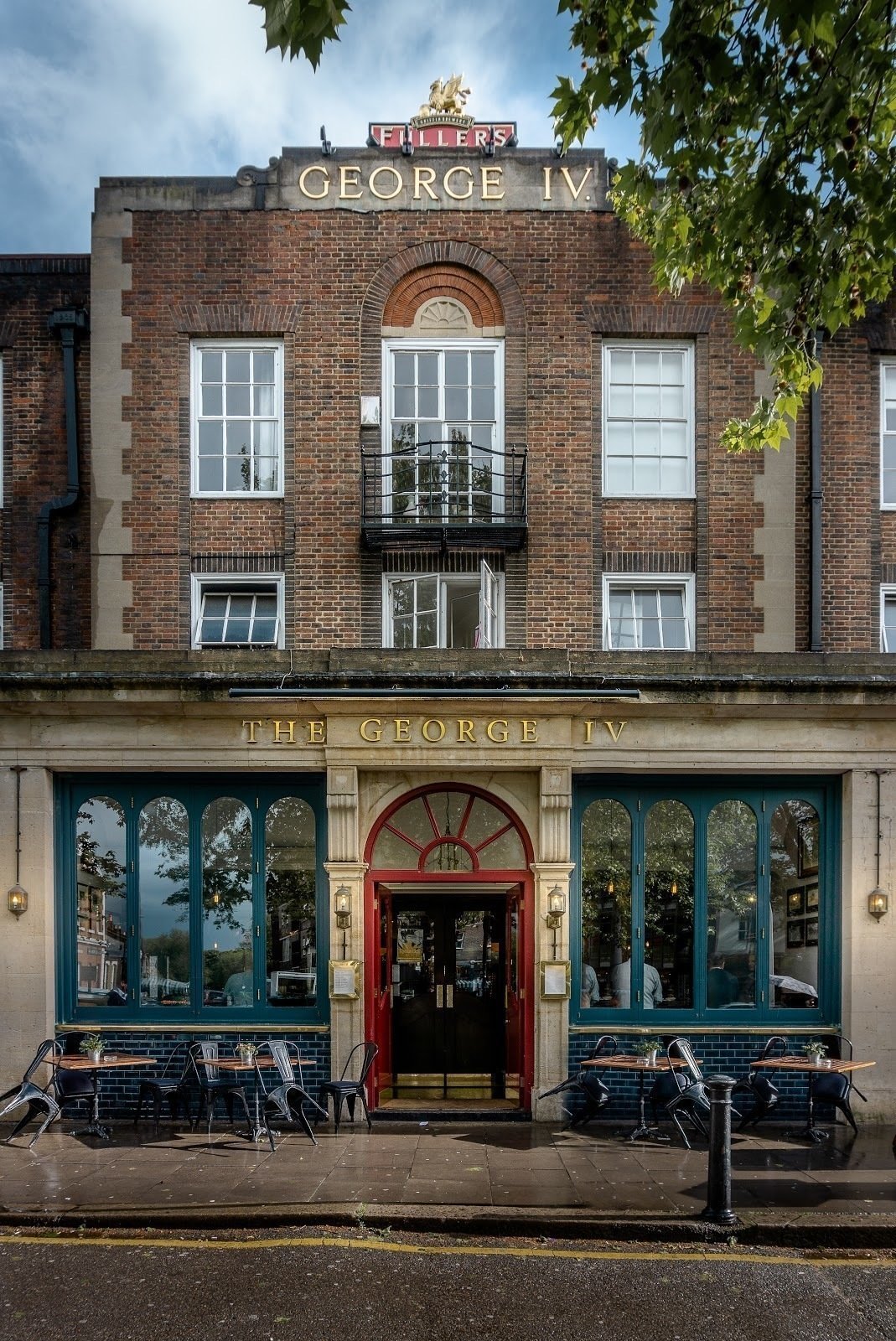 <span class="translation_missing" title="translation missing: en.meta.location_title, location_name: The George IV, Chiswick, city: London">Location Title</span>