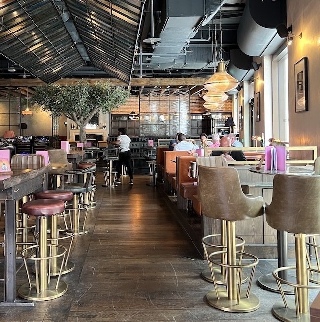 <span class="translation_missing" title="translation missing: en.meta.location_title, location_name: The Gun Spitalfields, city: London">Location Title</span>