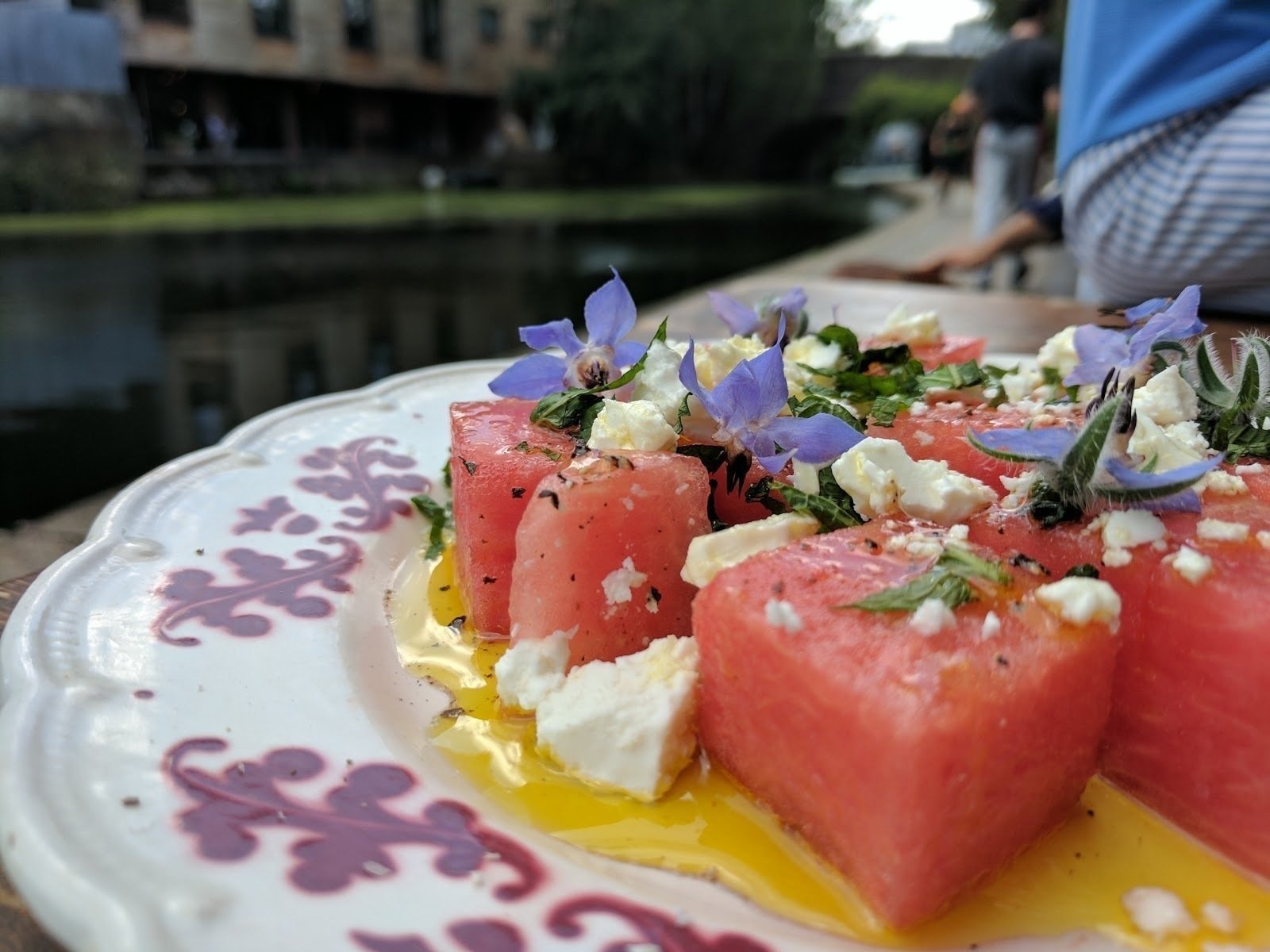 <span class="translation_missing" title="translation missing: en.meta.location_title, location_name: Towpath Café, city: London">Location Title</span>