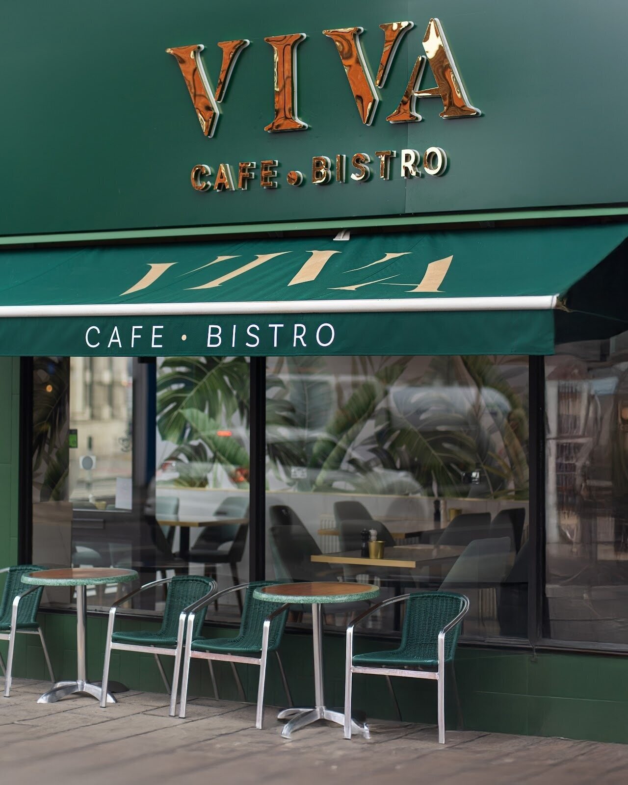 <span class="translation_missing" title="translation missing: en.meta.location_title, location_name: Viva Cafe Bistro, city: London">Location Title</span>