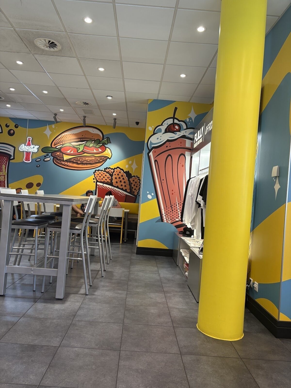 <span class="translation_missing" title="translation missing: en.meta.location_title, location_name: FULLY Burgers And Fries, city: Lugano">Location Title</span>
