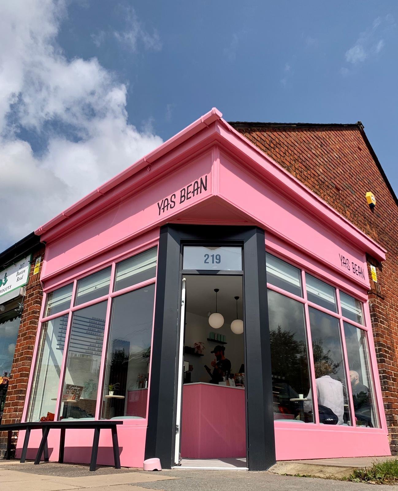 <span class="translation_missing" title="translation missing: en.meta.location_title, location_name: Yas Bean, city: Macclesfield">Location Title</span>