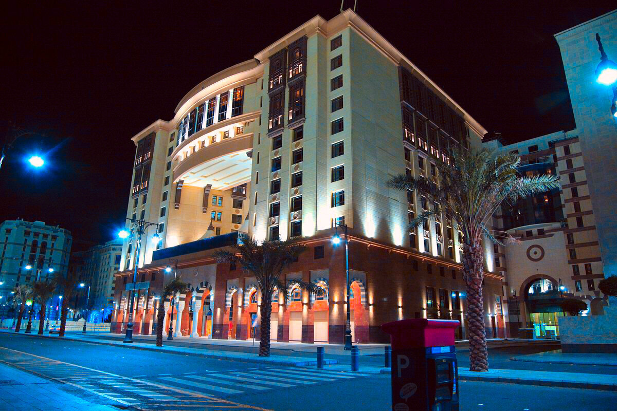 <span class="translation_missing" title="translation missing: en.meta.location_title, location_name: Rua Al Hijrah Hotel, city: Madinah">Location Title</span>