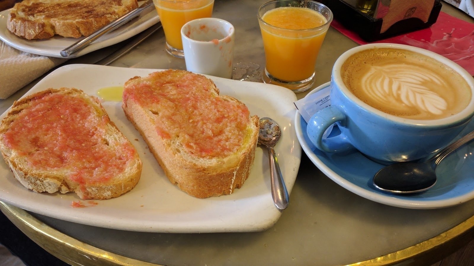 <span class="translation_missing" title="translation missing: en.meta.location_title, location_name: 1000 Cups Madrid, city: Madrid">Location Title</span>
