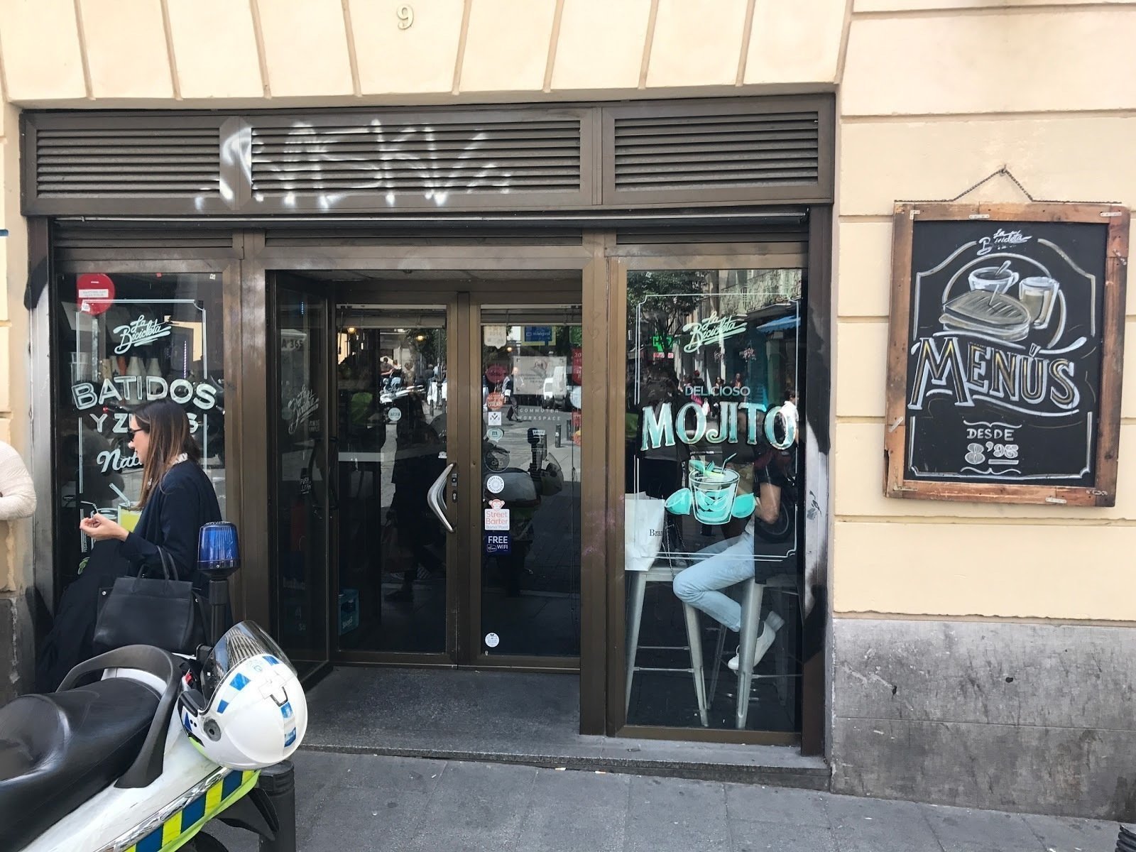 <span class="translation_missing" title="translation missing: en.meta.location_title, location_name: Bicycle Café, city: Madrid">Location Title</span>