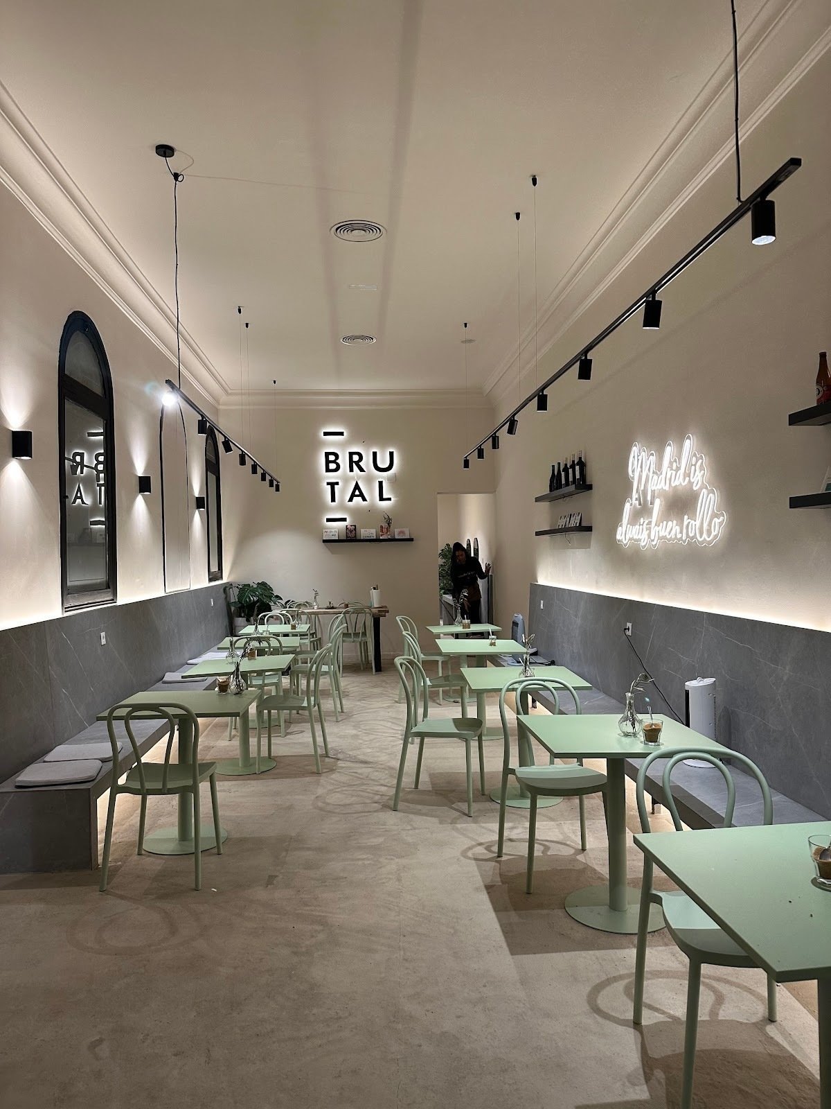 <span class="translation_missing" title="translation missing: en.meta.location_title, location_name: BRUTAL SPECIALTY COFFEE, city: Madrid">Location Title</span>