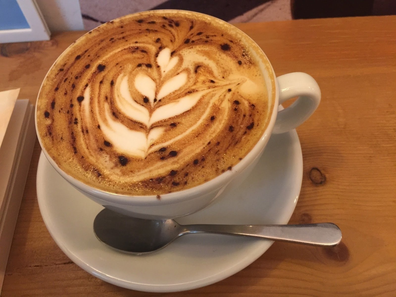 <span class="translation_missing" title="translation missing: en.meta.location_title, location_name: Coffee and Kicks, city: Madrid">Location Title</span>