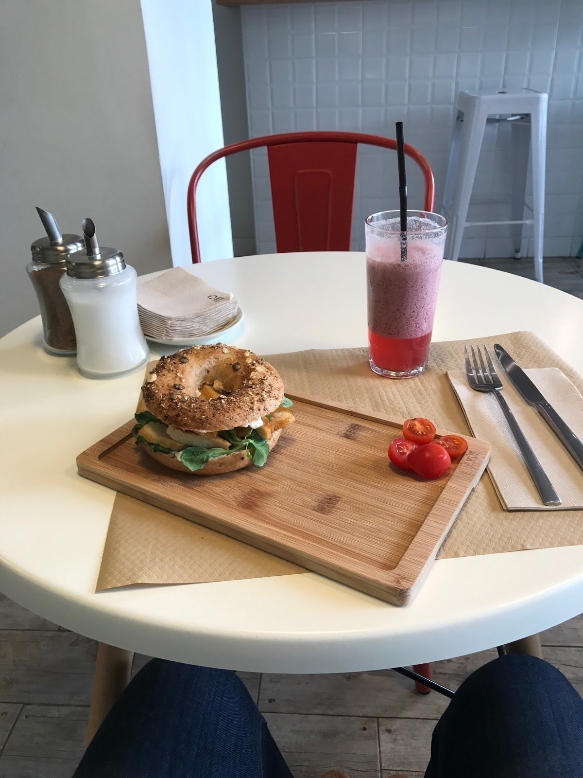 <span class="translation_missing" title="translation missing: en.meta.location_title, location_name: Grinding Coffee, city: Madrid">Location Title</span>