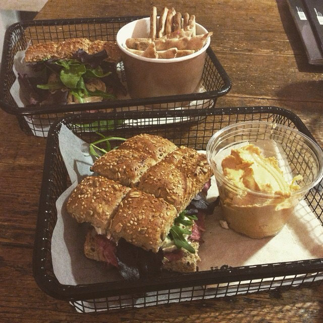 <span class="translation_missing" title="translation missing: en.meta.location_title, location_name: Magasand Deli Salesas, city: Madrid">Location Title</span>