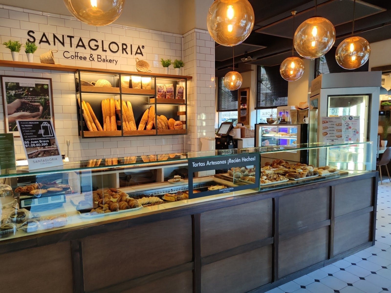 <span class="translation_missing" title="translation missing: en.meta.location_title, location_name: Santagloria Coffee &amp; Bakery @ Calle de Juan Bravo, city: Madrid">Location Title</span>