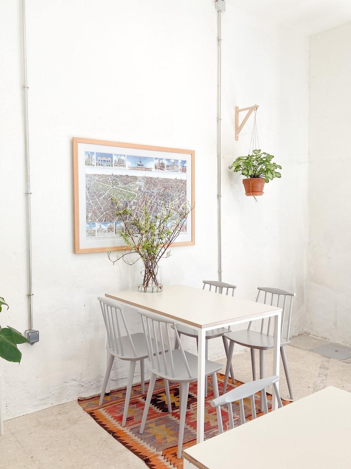 <span class="translation_missing" title="translation missing: en.meta.location_title, location_name: yasemin&amp;tuncel café, city: Madrid">Location Title</span>