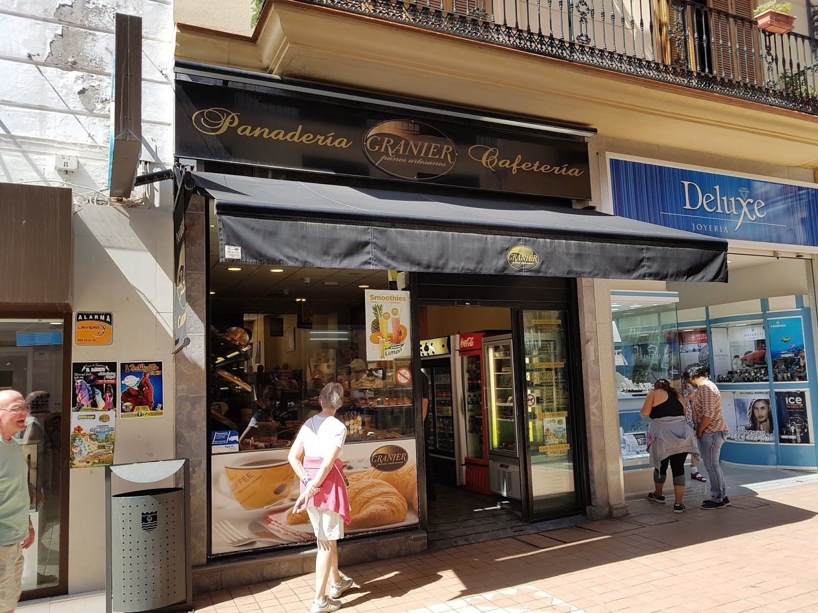<span class="translation_missing" title="translation missing: en.meta.location_title, location_name: Granier, city: Málaga">Location Title</span>