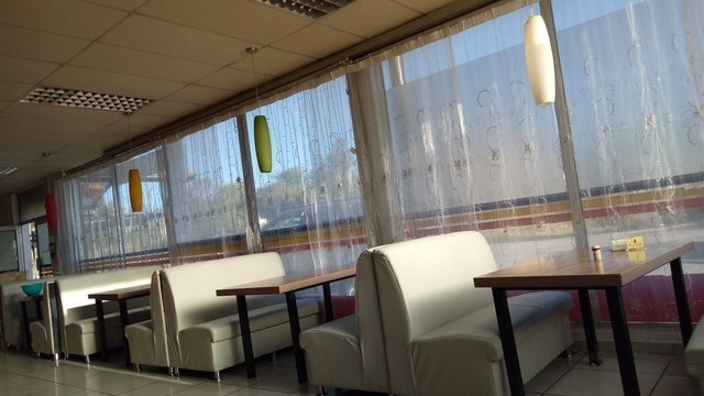 Fu Ls Restaurant & Café