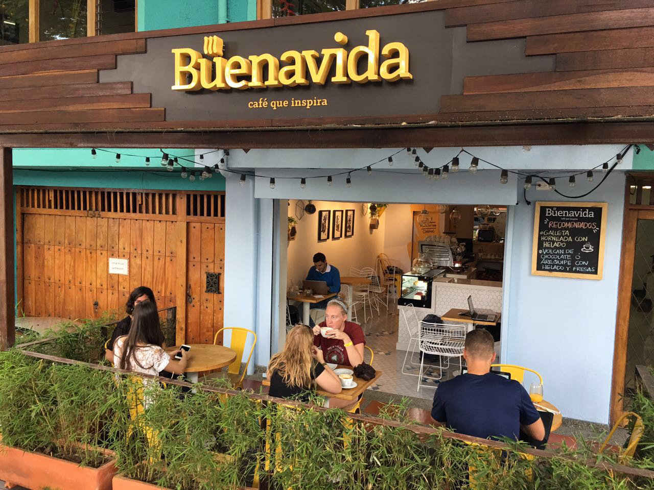 <span class="translation_missing" title="translation missing: en.meta.location_title, location_name: Buenavida Cafe, city: Medellin">Location Title</span>