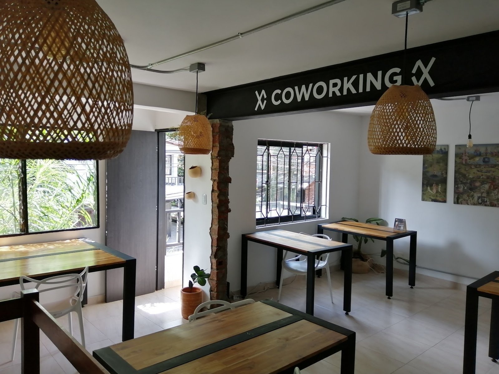 <span class="translation_missing" title="translation missing: en.meta.location_title, location_name: Cafe 11:11 El Despertar, city: Medellin">Location Title</span>
