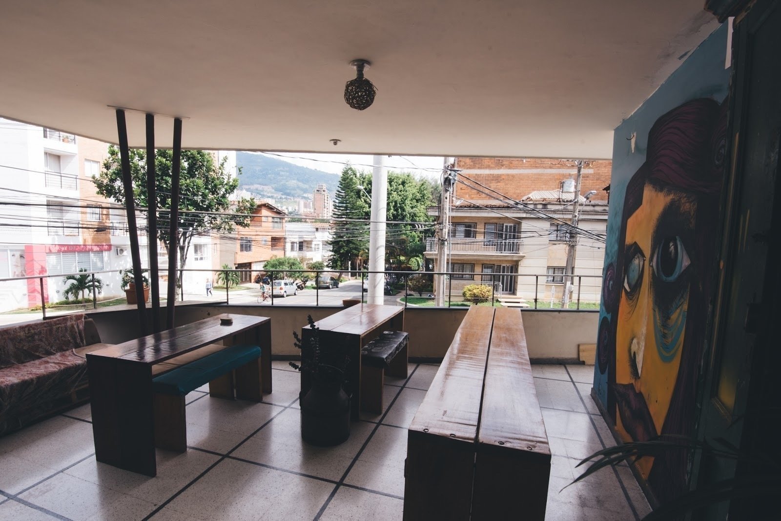 <span class="translation_missing" title="translation missing: en.meta.location_title, location_name: Café Ondas, city: Medellin">Location Title</span>