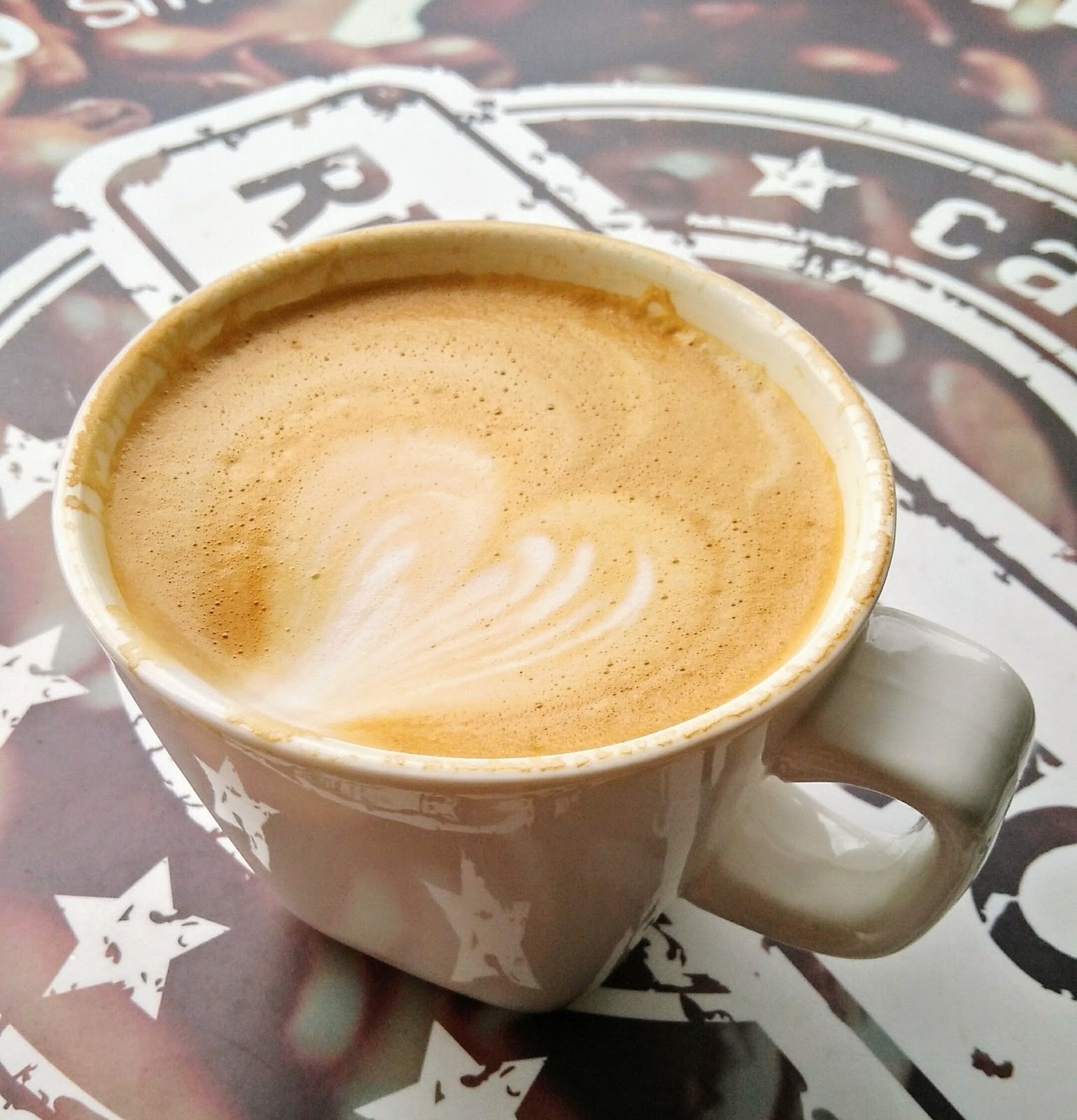 <span class="translation_missing" title="translation missing: en.meta.location_title, location_name: Café Revolución, city: Medellin">Location Title</span>