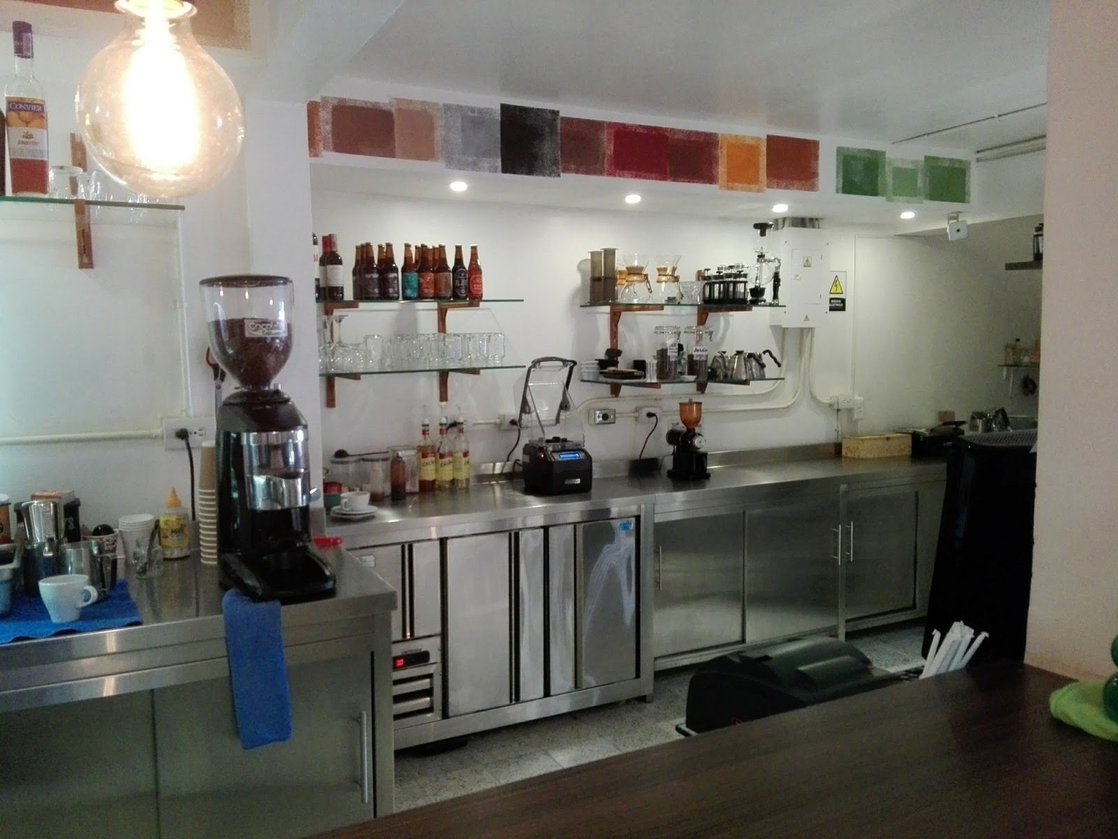 <span class="translation_missing" title="translation missing: en.meta.location_title, location_name: Cocolatte Café, city: Medellin">Location Title</span>