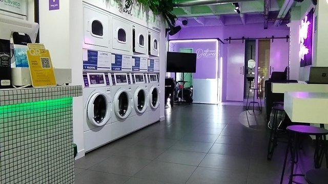 Lavato Laundry-Coffee-Bar