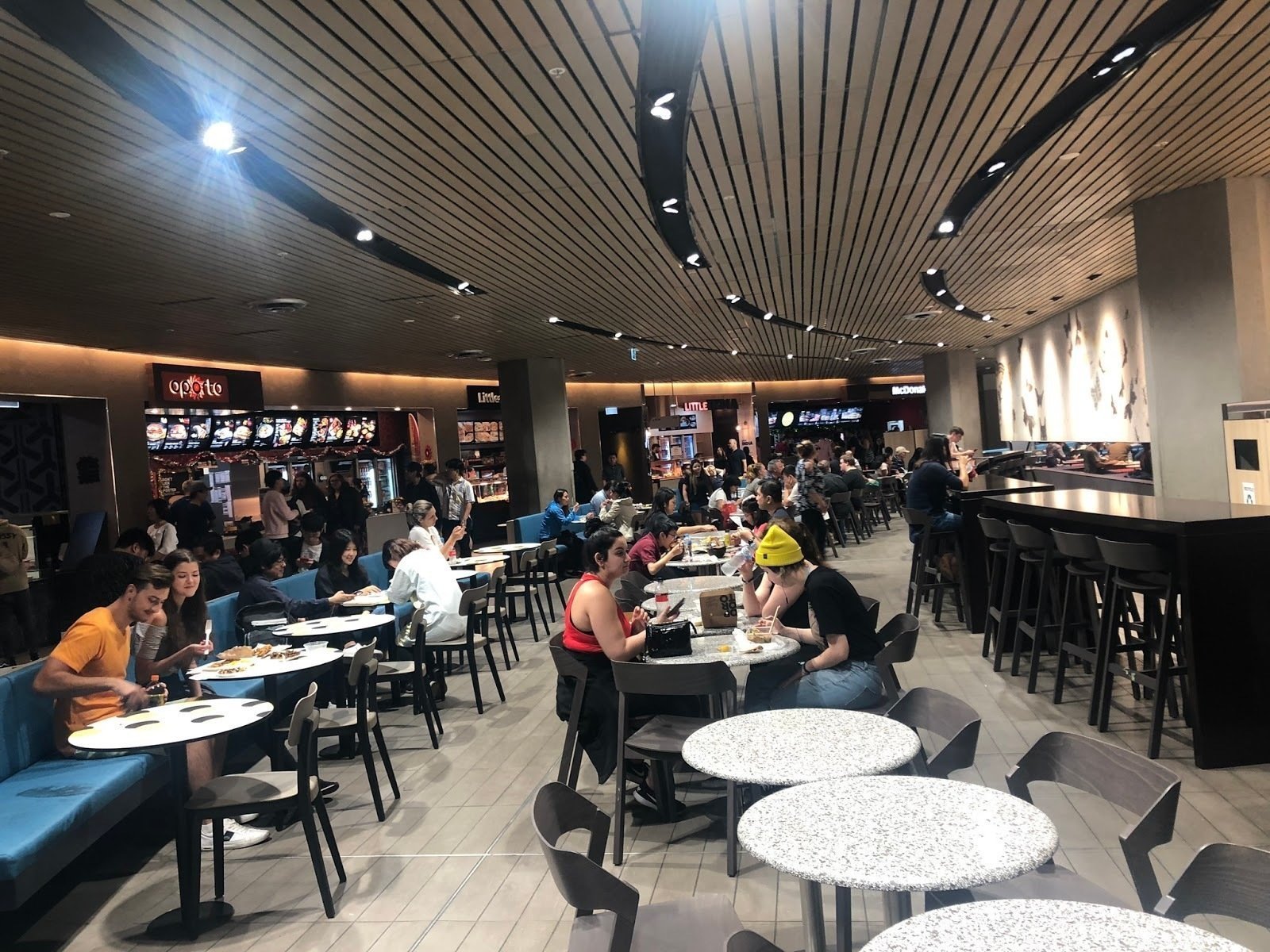 <span class="translation_missing" title="translation missing: en.meta.location_title, location_name: Melbourne Central, city: Melbourne">Location Title</span>