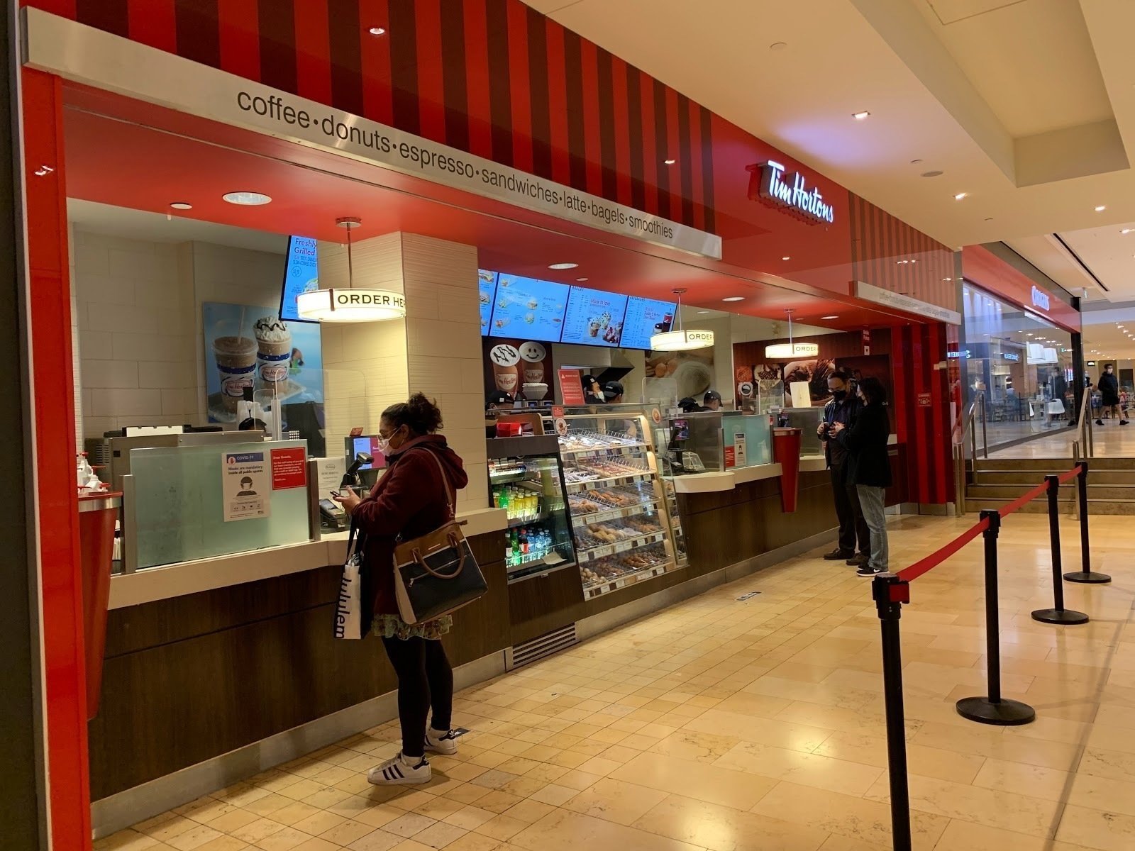 <span class="translation_missing" title="translation missing: en.meta.location_title, location_name: Tim Hortons @ City Centre Dr, city: Mississauga">Location Title</span>