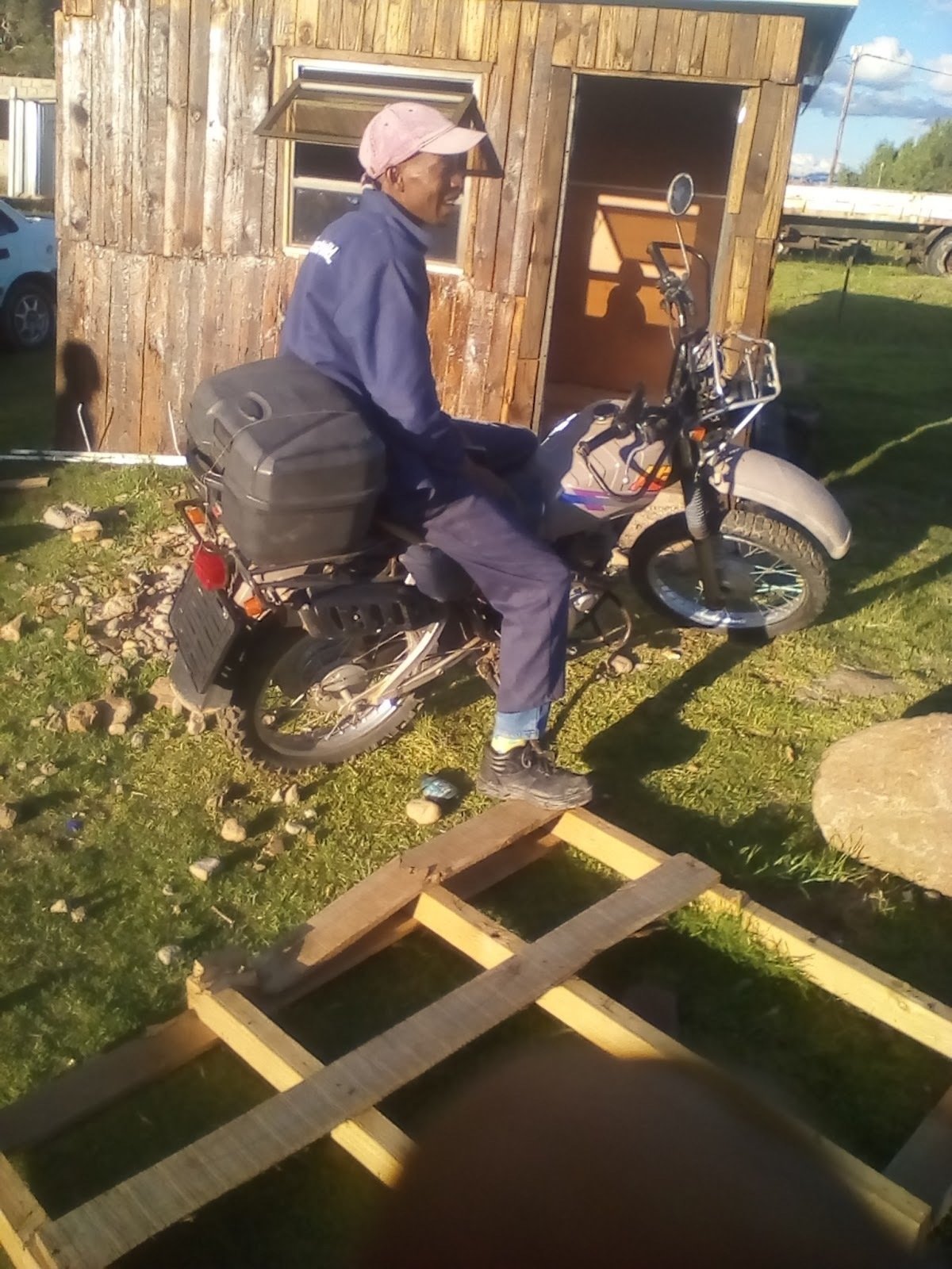 <span class="translation_missing" title="translation missing: en.meta.location_title, location_name: Boitumelo General Cafe, city: Mohales Hoek">Location Title</span>