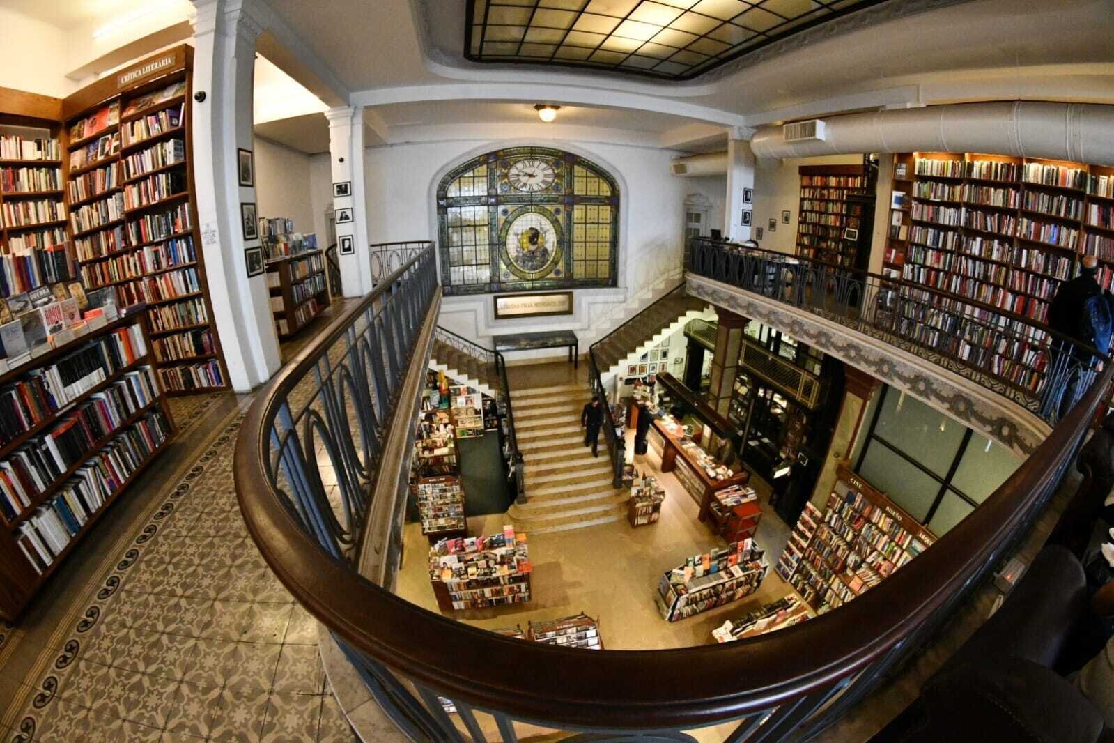 <span class="translation_missing" title="translation missing: en.meta.location_title, location_name: Librería Más Puro Verso, city: Montevideo">Location Title</span>