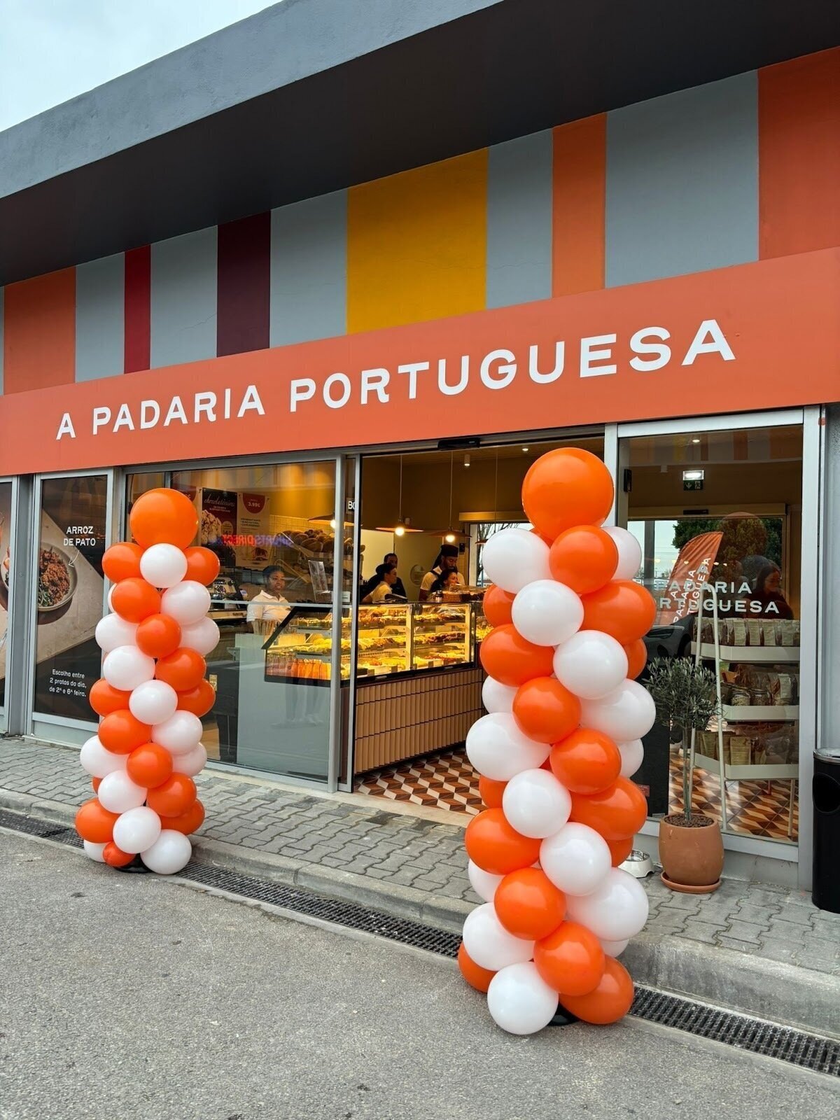 <span class="translation_missing" title="translation missing: en.meta.location_title, location_name: A Padaria Portuguesa Montijo, city: Montijo">Location Title</span>