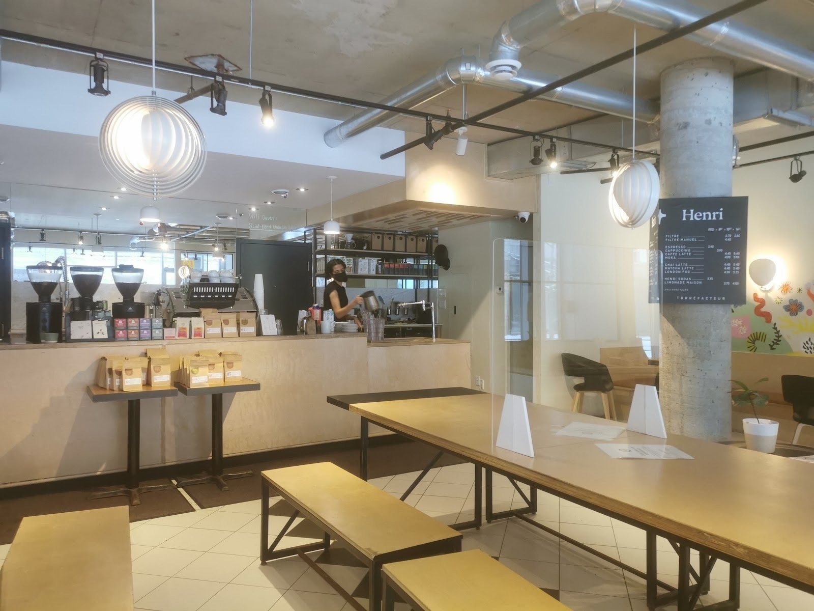 <span class="translation_missing" title="translation missing: en.meta.location_title, location_name: Café Saint-Henri (Quartier Latin), city: Montreal">Location Title</span>