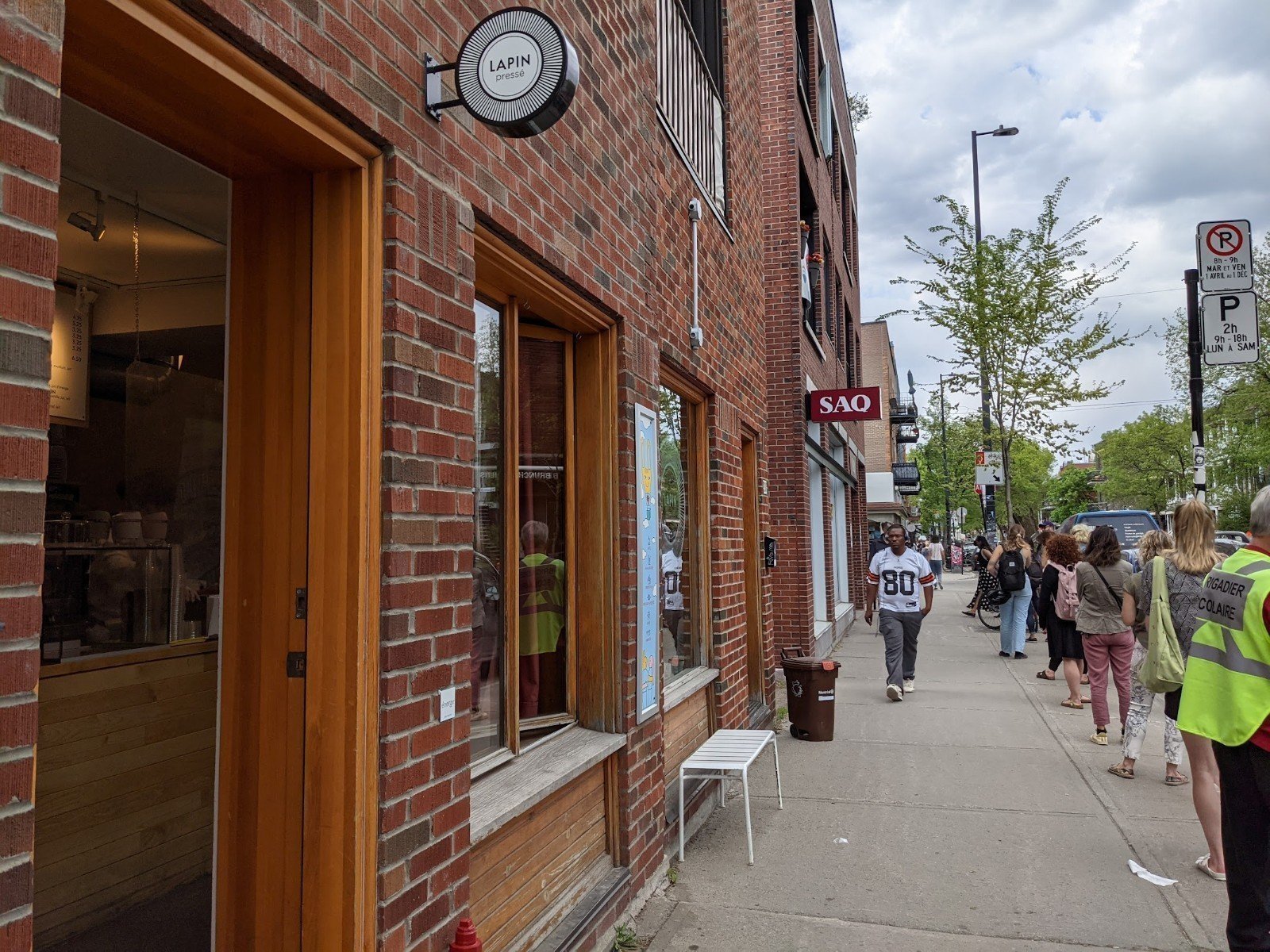 <span class="translation_missing" title="translation missing: en.meta.location_title, location_name: Lapin Pressé, city: Montreal">Location Title</span>