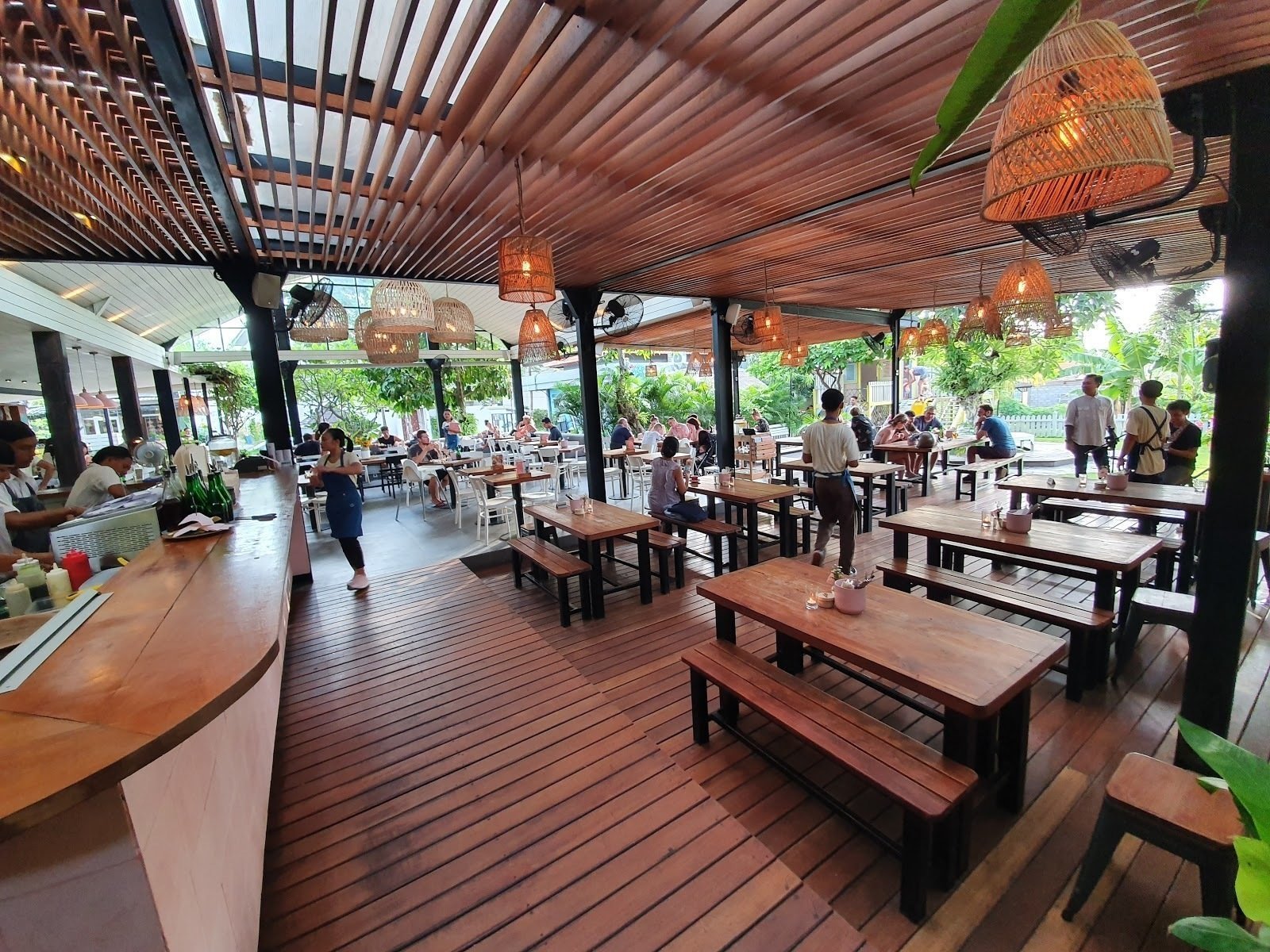 <span class="translation_missing" title="translation missing: en.meta.location_title, location_name: Milk &amp; Madu Cafe, city: North Kuta">Location Title</span>