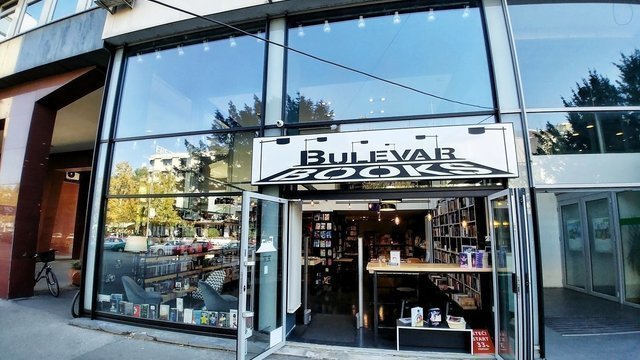 Bulevar Books