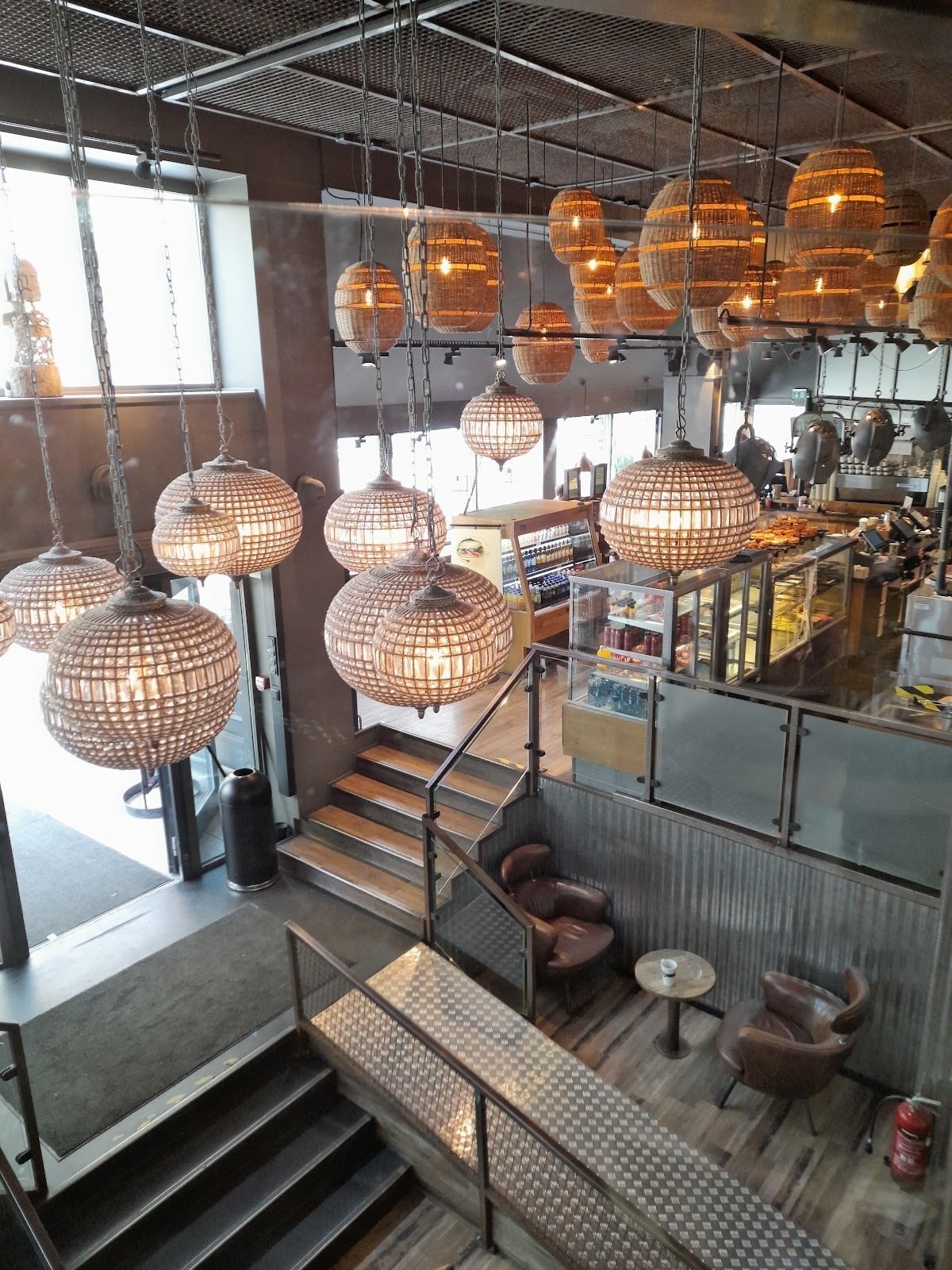 <span class="translation_missing" title="translation missing: en.meta.location_title, location_name: Espresso House, city: Oslo">Location Title</span>