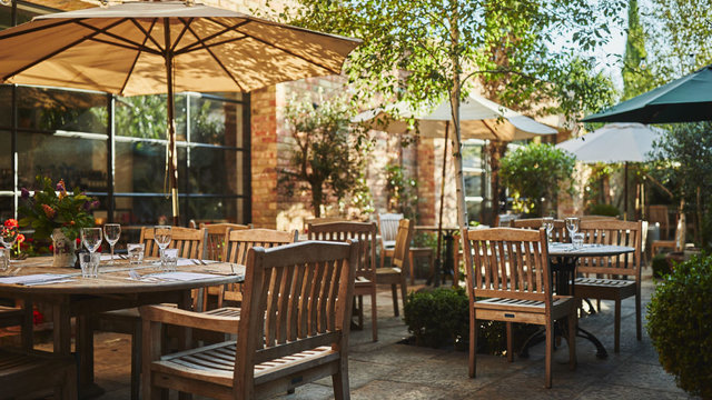 Branca Bar, Restaurant and Deli