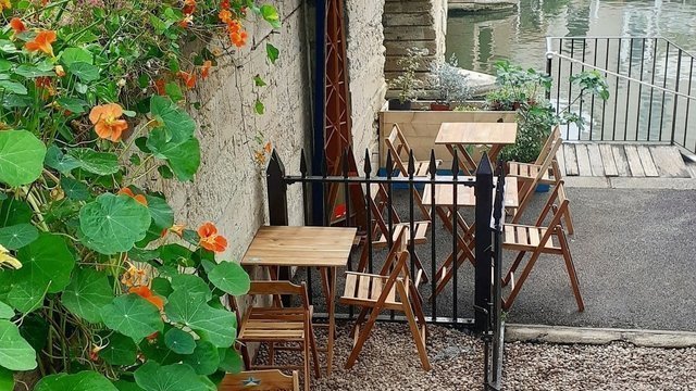 The Paper Boat Cafe