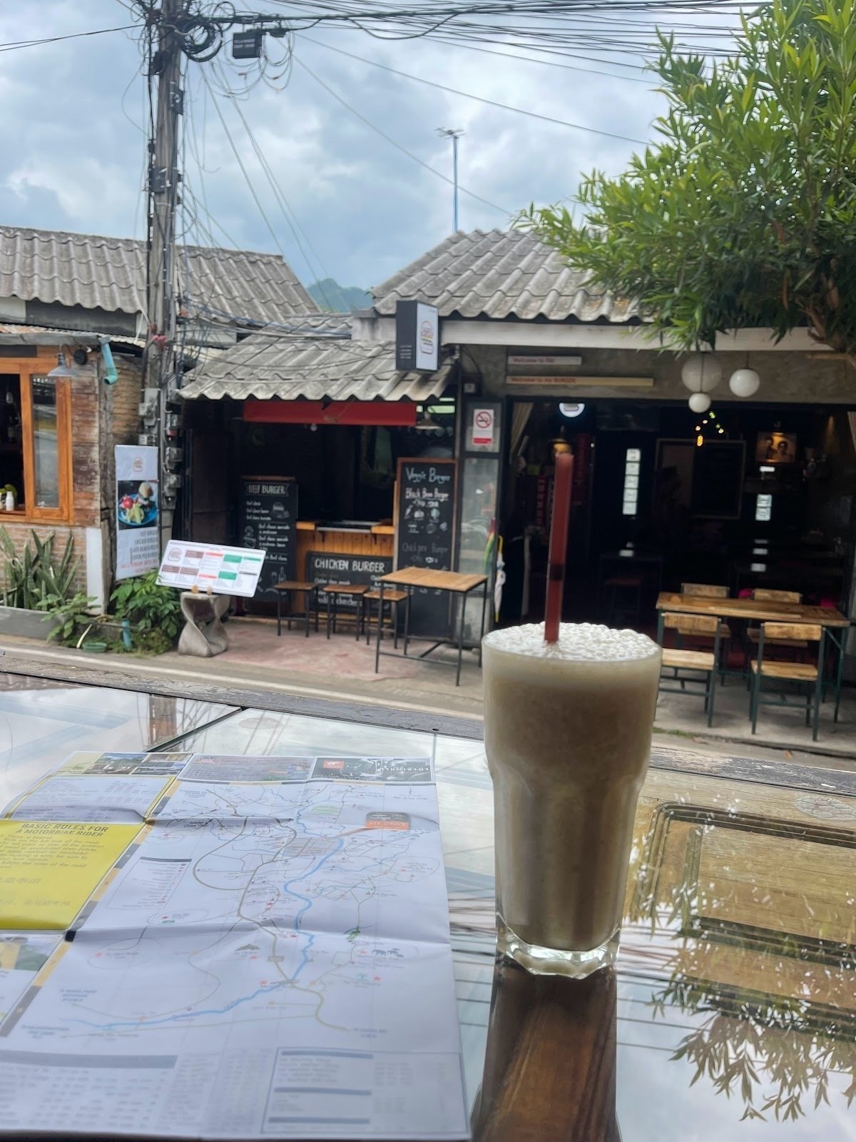 <span class="translation_missing" title="translation missing: en.meta.location_title, location_name: Smooth Juice Cafe (Mai soong ka), city: Pai">Location Title</span>