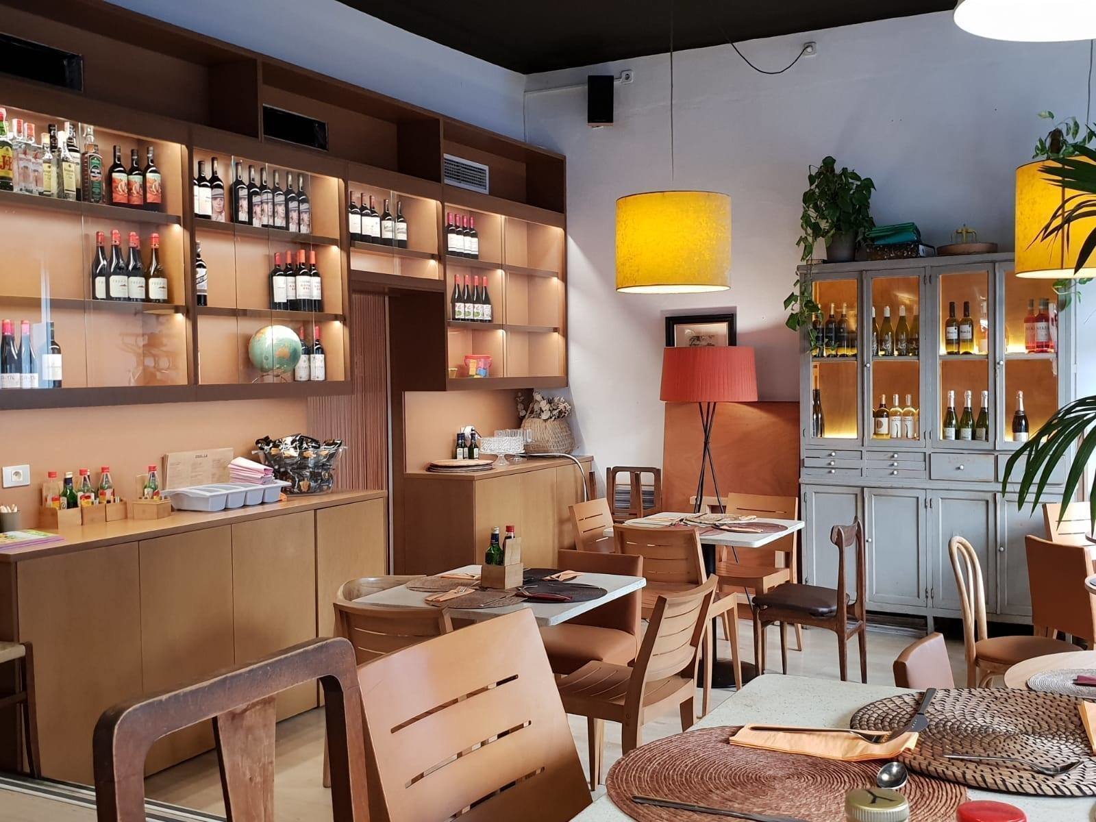 <span class="translation_missing" title="translation missing: en.meta.location_title, location_name: Café Restaurante Sibil·la, city: Palma">Location Title</span>
