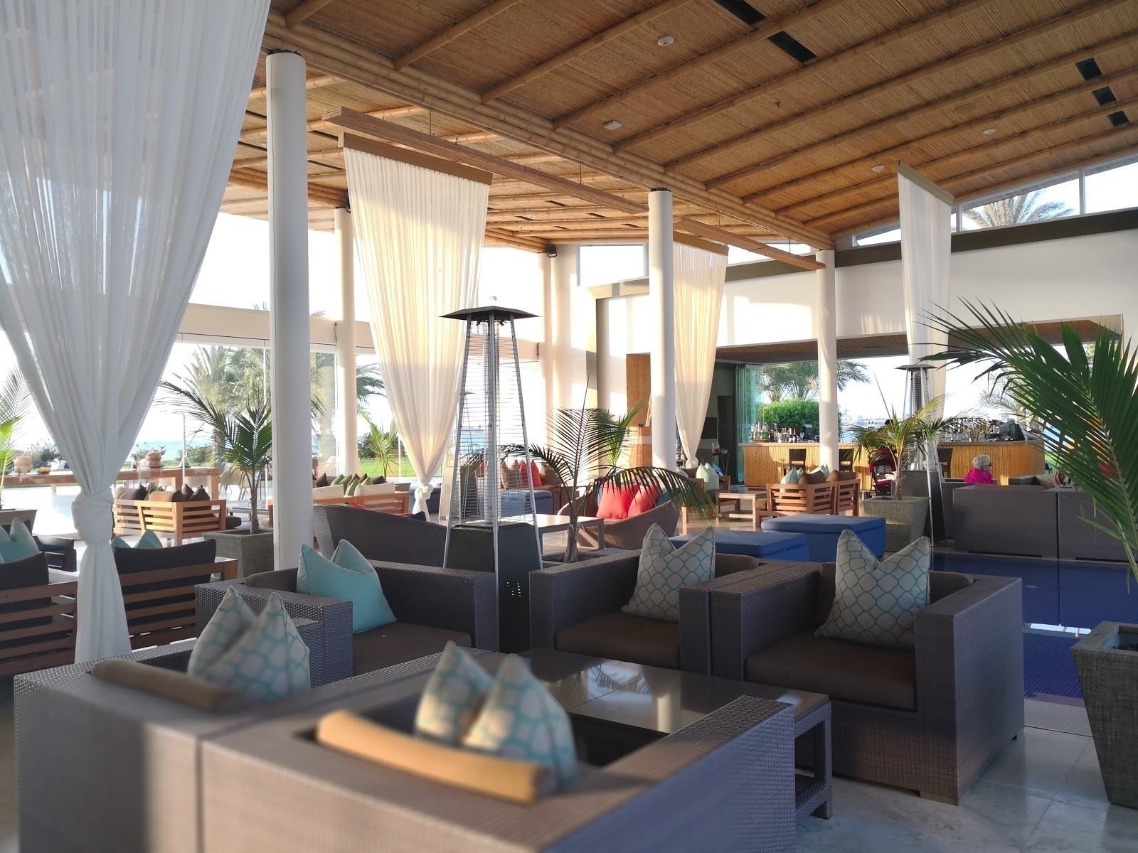 <span class="translation_missing" title="translation missing: en.meta.location_title, location_name: Bar Lounge, city: Paracas">Location Title</span>