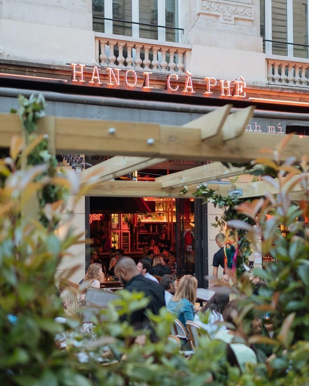<span class="translation_missing" title="translation missing: en.meta.location_title, location_name: Hanoï Cà Phê, city: Paris">Location Title</span>
