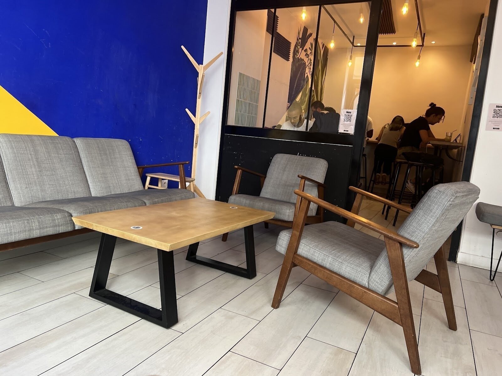 <span class="translation_missing" title="translation missing: en.meta.location_title, location_name: Nomade, city: Paris">Location Title</span>