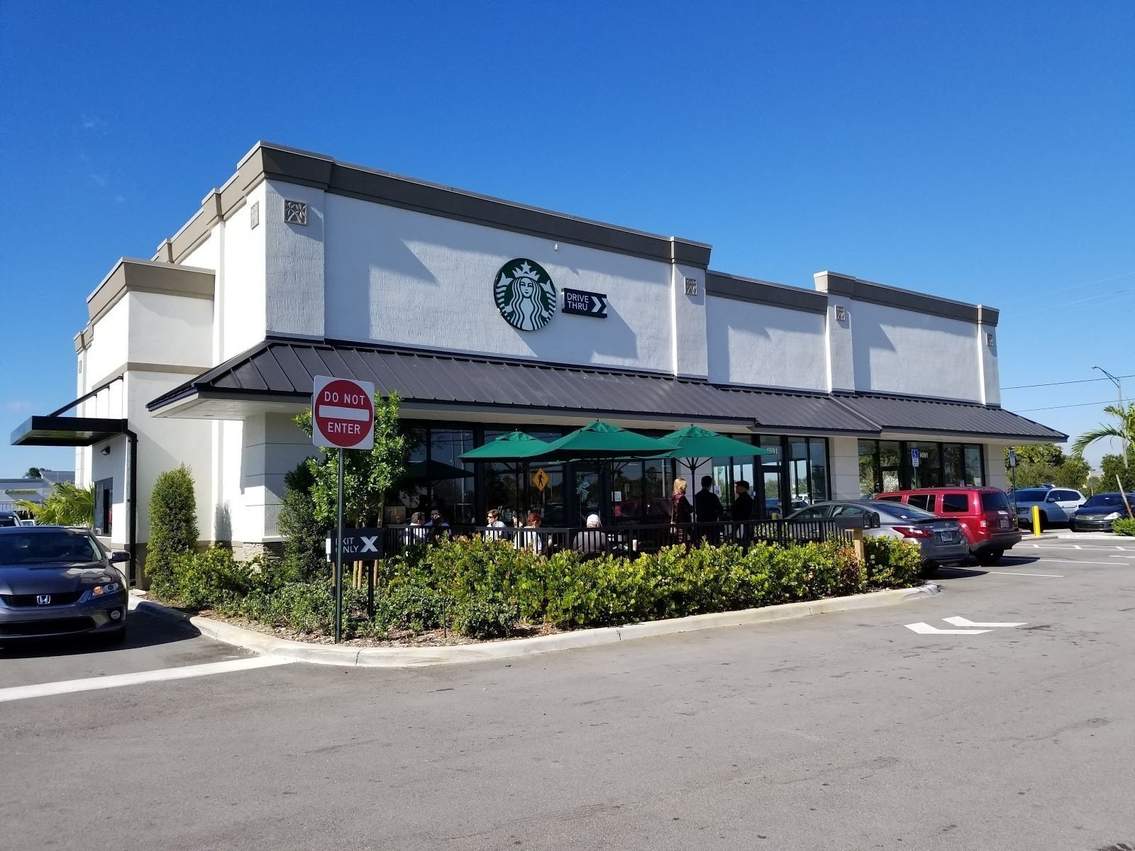 <span class="translation_missing" title="translation missing: en.meta.location_title, location_name: Starbucks @ 2000 N Flamingo Rd, city: Pembroke Pines">Location Title</span>