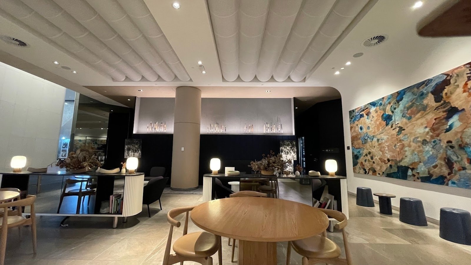 <span class="translation_missing" title="translation missing: en.meta.location_title, location_name: Hemingway Cafe, city: Perth">Location Title</span>
