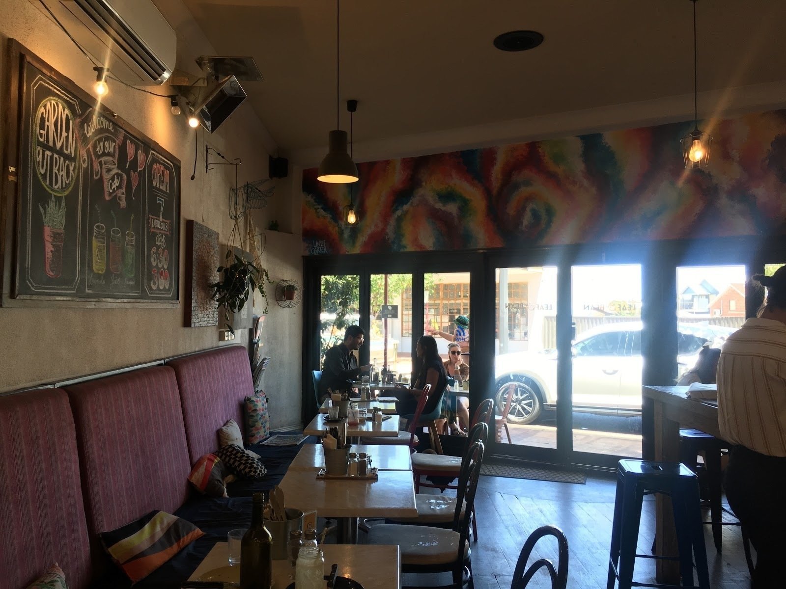 <span class="translation_missing" title="translation missing: en.meta.location_title, location_name: Leaf &amp; Bean, city: Perth">Location Title</span>