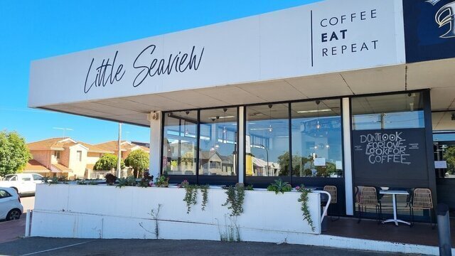 Little Seaview Cafe