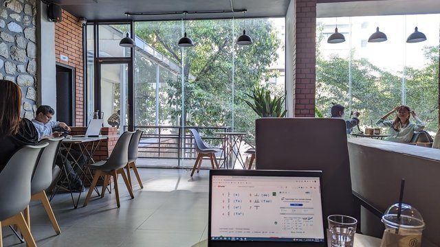 Neutral Café