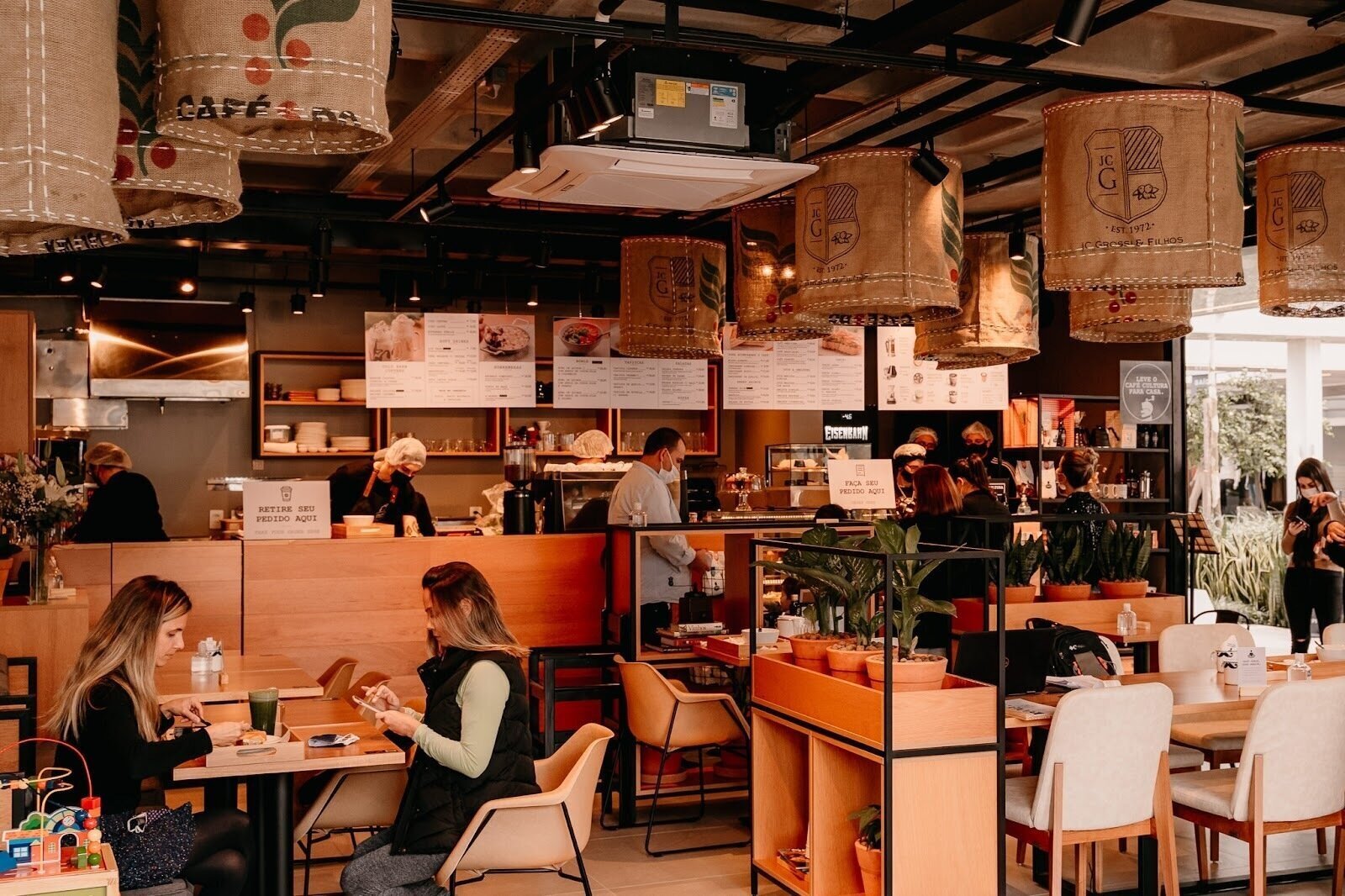 <span class="translation_missing" title="translation missing: en.meta.location_title, location_name: Café Cultura, city: Porto Alegre">Location Title</span>