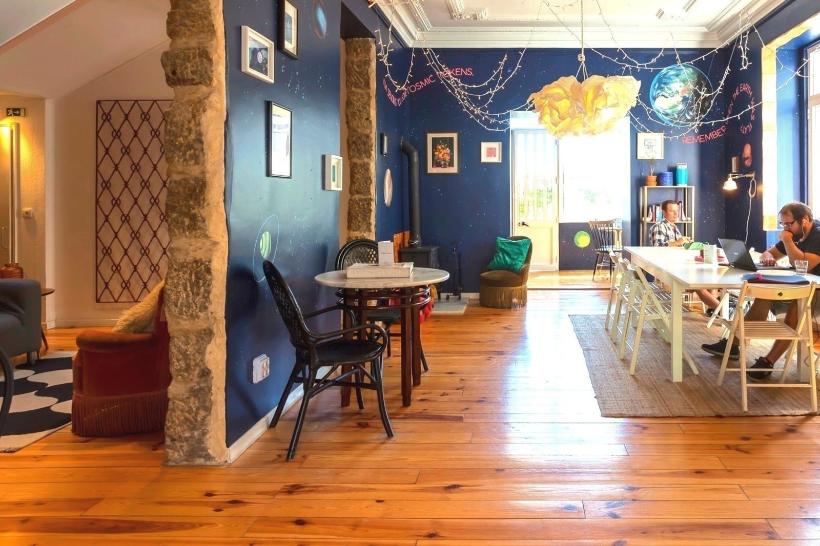 <span class="translation_missing" title="translation missing: en.meta.location_title, location_name: Supernova Hostel, city: Porto">Location Title</span>